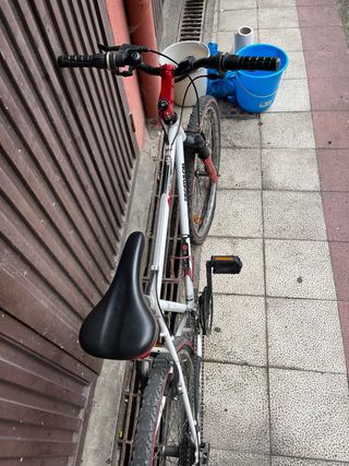 Bicicleta Decathlon Rockrider PARA REPARAR