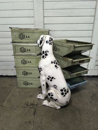 Nos quedan 3.Cajas metálicas CELO precio unidad.