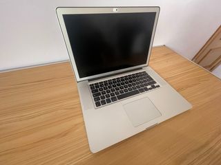 Apple Macbook pro 15” 