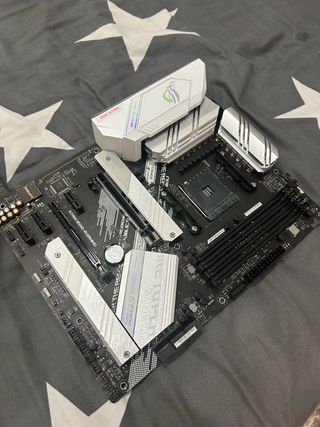 Placa base Asus ROG Strix B550-A