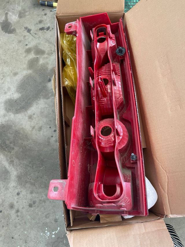 Piloto trasero izquierdo Citroen Jumpy (07/16)