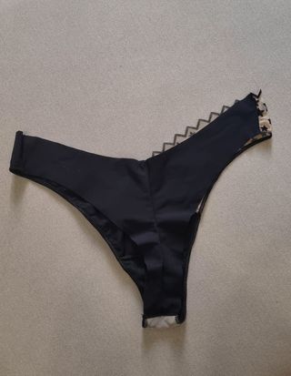 Intimo stelle beige e nero