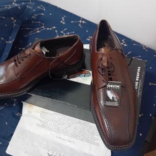 Zapatos Geox marrones talla 45