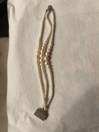 Collares y pulsera perlas imitación