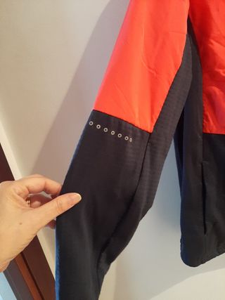Chaqueta térmica mujer - roja y negra