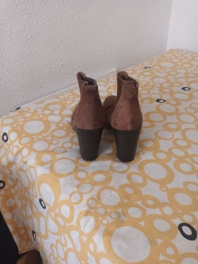 Regalo Botines antelina  Ana Carlo talla 40 4e hoy