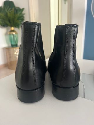 Botines Chelsea negros hombre