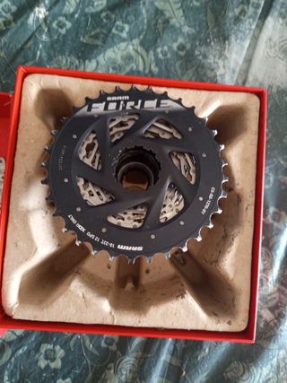 Cadena, Plato & Piñonera SRAM 12v