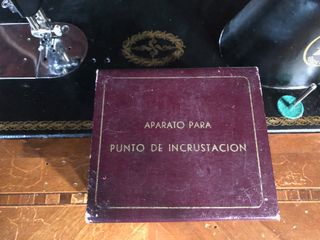 Máquina coser Alfa antigua