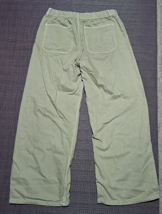 Pantalón Verde Oliva Bershka 
