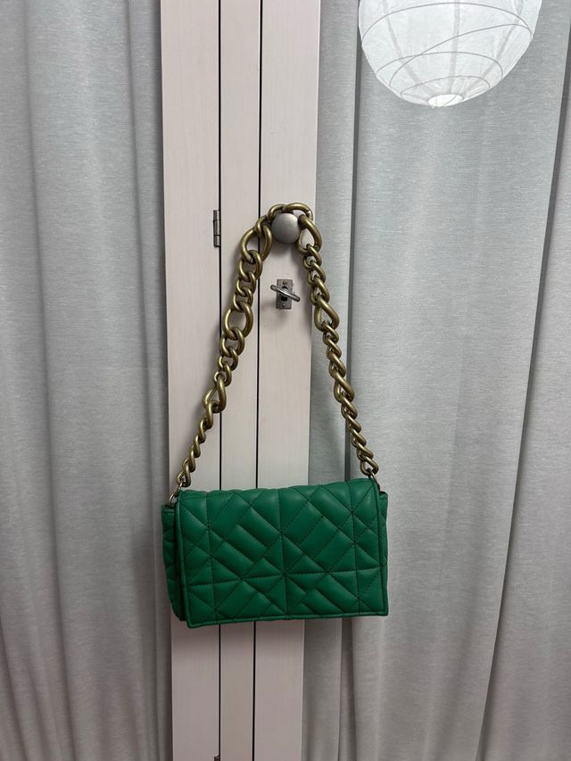 Bolso Zara verde bandolera