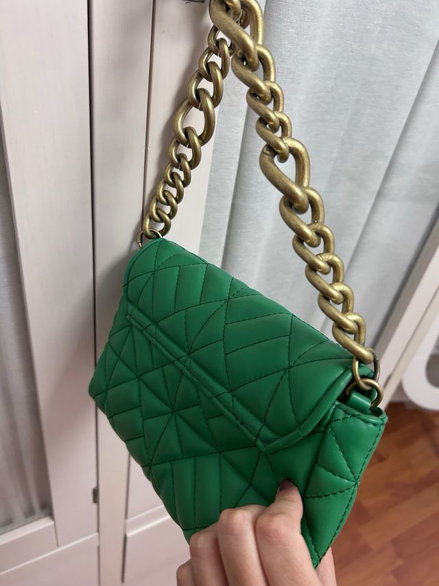 Bolso Zara verde bandolera