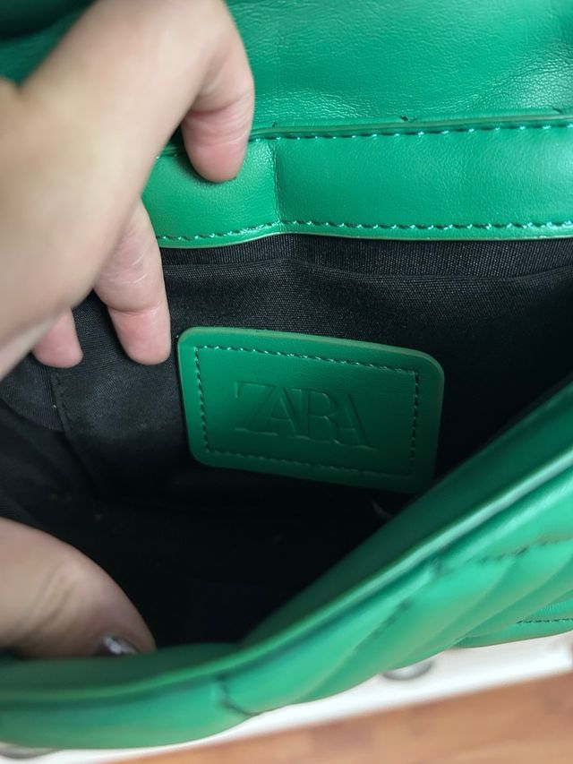 Bolso Zara verde bandolera