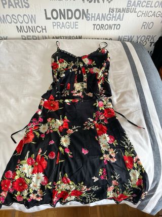 Conjunto floral Torero rojo y negro