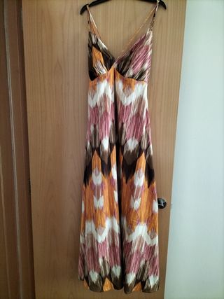 Vestido estampado verano con colores de amanecer 
