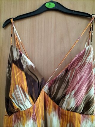 Vestido estampado verano con colores de amanecer 
