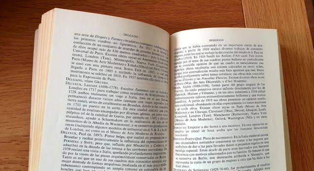 Diccionario de artes y artistas