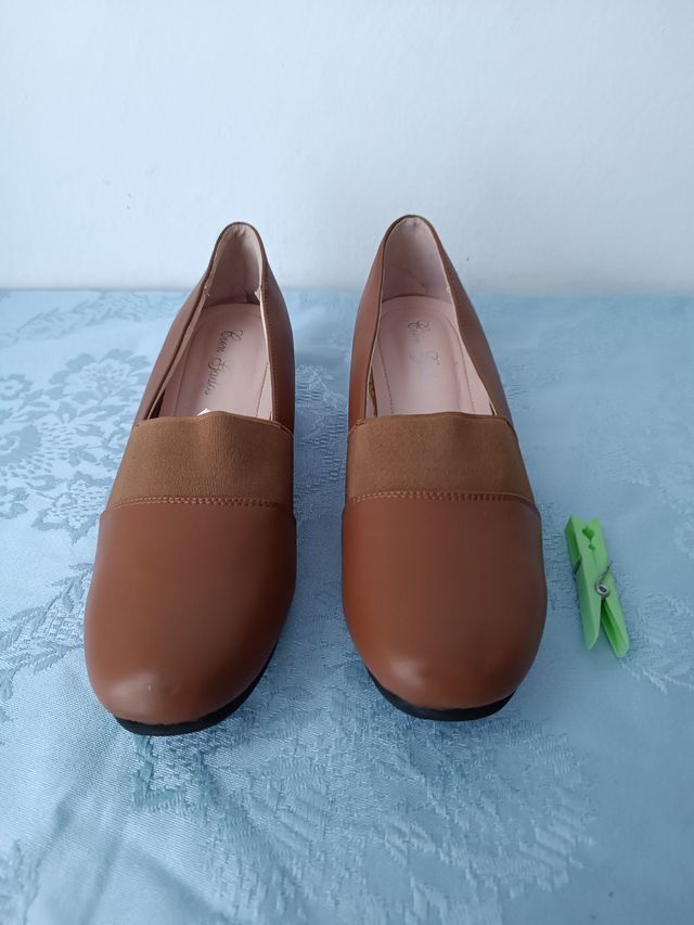 Zapatos cómodos número 40