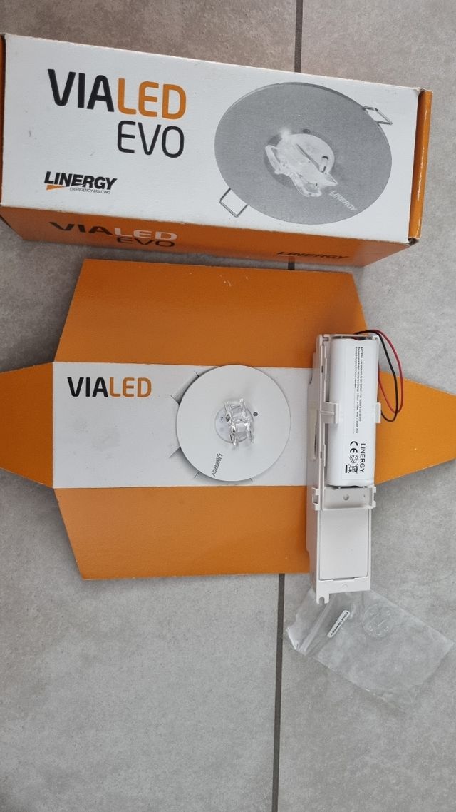 Lampada emergenza LED Linergy