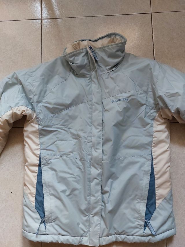 Chaqueta Columbia azul y beige