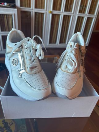 Zapatillas blancas estilo Michael Kors