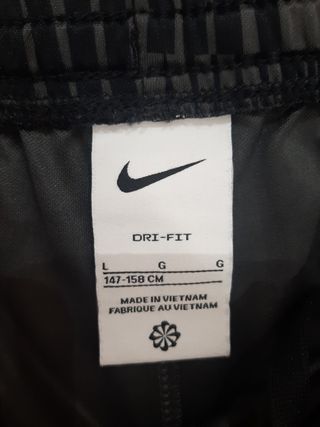 Shorts Nike Dri-FIT niño talla L