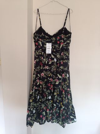 Vestido midi estampado bordados perforados