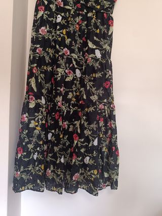 Vestido midi estampado bordados perforados