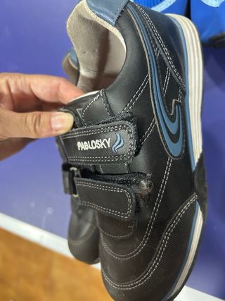 4 pares zapatillas niño - usadas
número:32