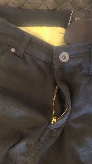 Pantalon moto, vaquero negro.