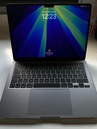 MacBook Air M3 2024 NEGOCIABLE ESCUCHO OFERTAS