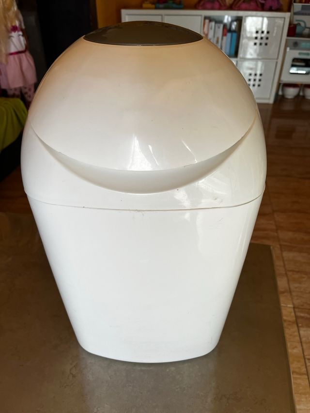 Papelera pañales Tommee Tippee