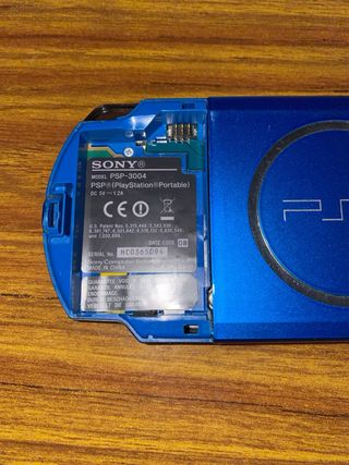 PSP 3000 vibrant blue