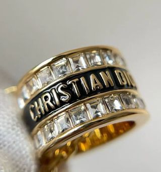 Collar Dior - Anillo Dorado con Cristales