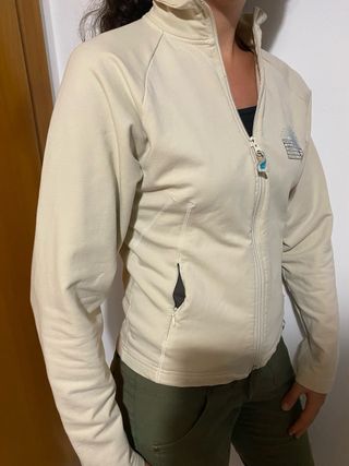 Chaqueta cremosa beige