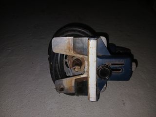 Fresadora eléctrica antigua
