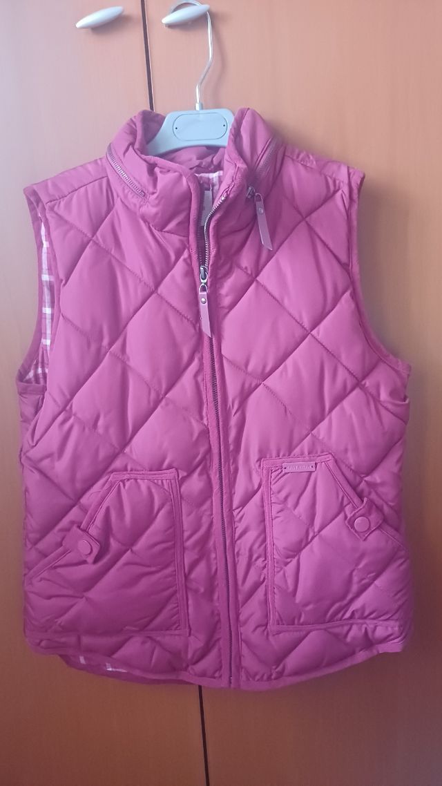 Chaleco acolchado fucsia