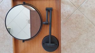 Espejo maquillaje con brazo