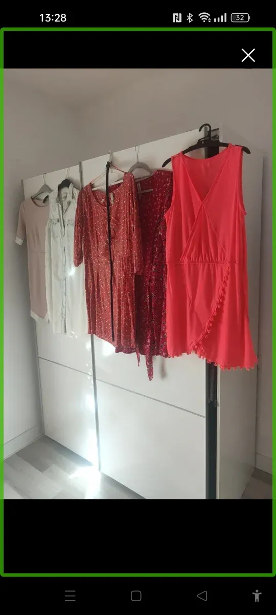 4 vestidos.1 bata 4 camisas.3 top .1 camiseta.