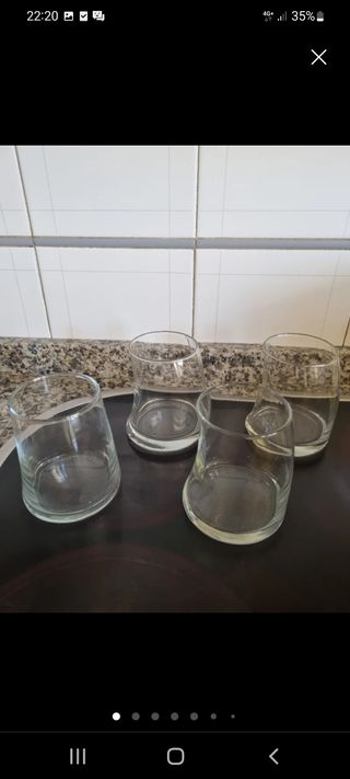 4 bicchieri in vetro curvo