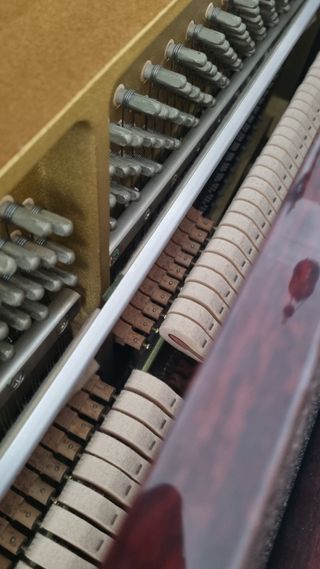 Piano Yamaha M108N - Piano de pared