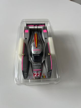 Coche Lola Aston Martin LMP Slot (scalextric)