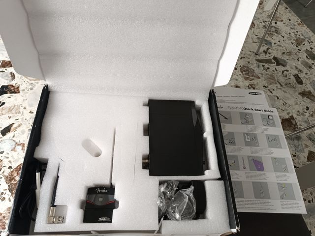 Fender FWG1010: Sistema Wireless Chitarra/Basso