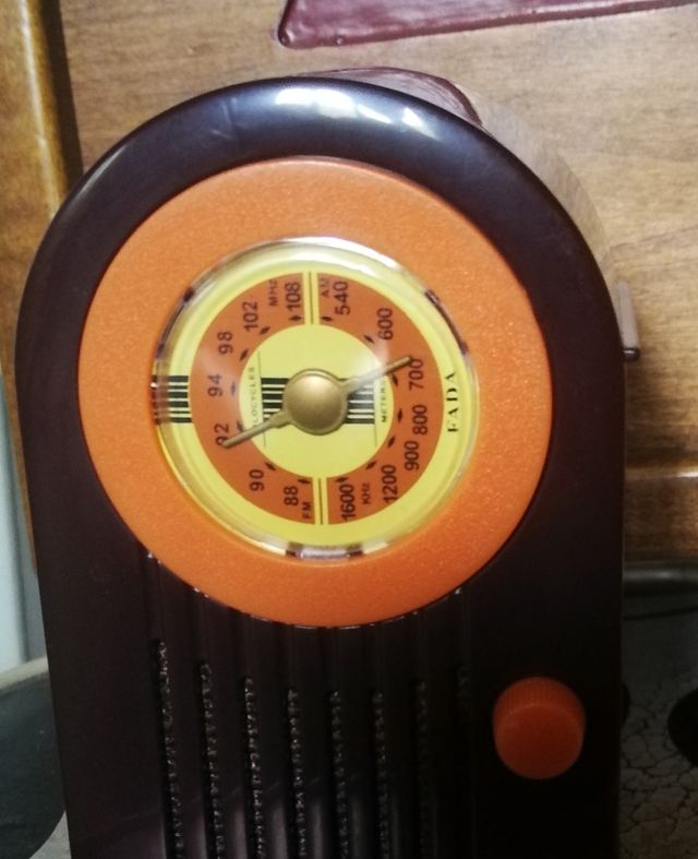 Radio vintage FADA mini