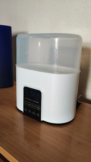Esterilizador y calentador de biberones eléctrico