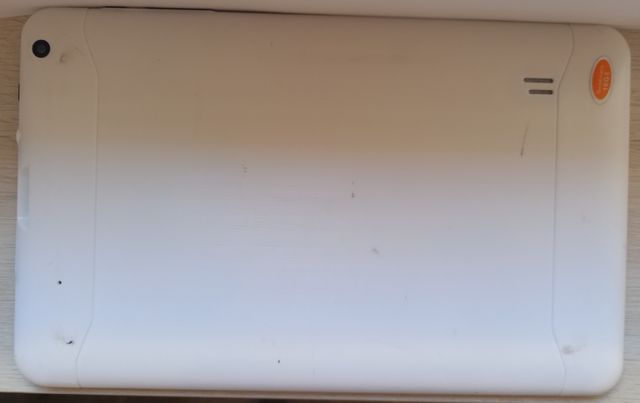 Tablet N98 da 9" nero - bianco con Android v4.4.2