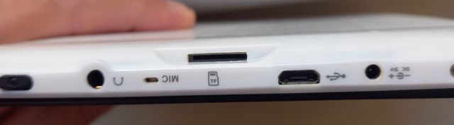 Tablet N98 da 9" nero - bianco con Android v4.4.2