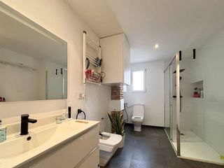 Piso en venta en La Roqueta en Valencia