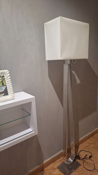 Lampara pie Ikea - Moderna
