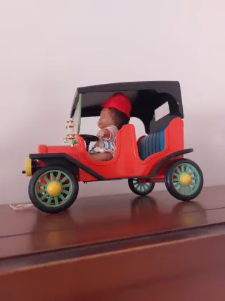 Coche musical Famosa años 80